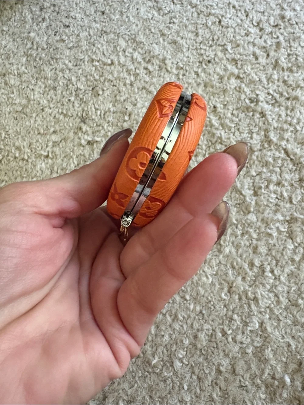 None compact orange